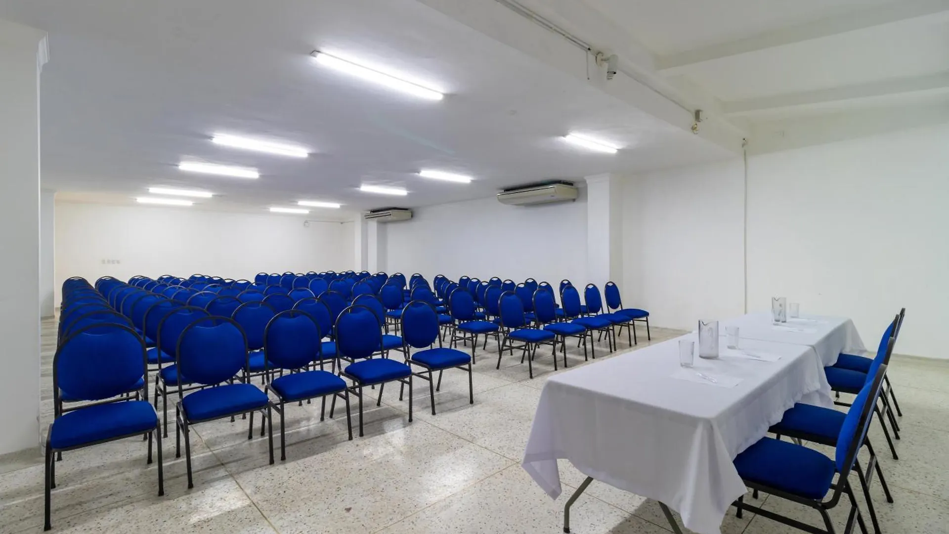 Hotel Axis Inn By Geh Suites Santa Marta  3*, Santa Marta (Magdalena) Colombia