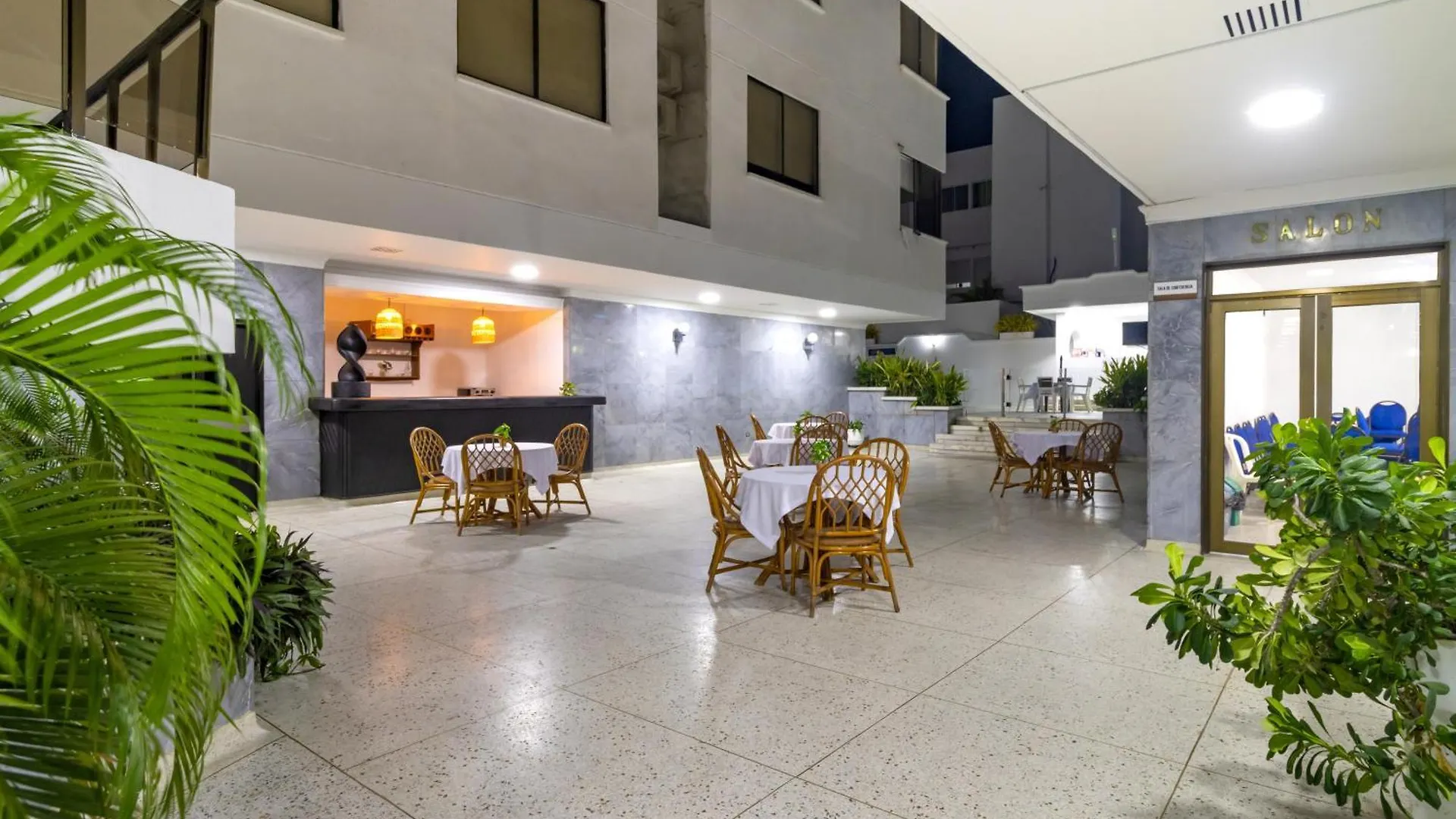 Hotel Axis Inn By Geh Suites Santa Marta   Santa Marta (Magdalena)