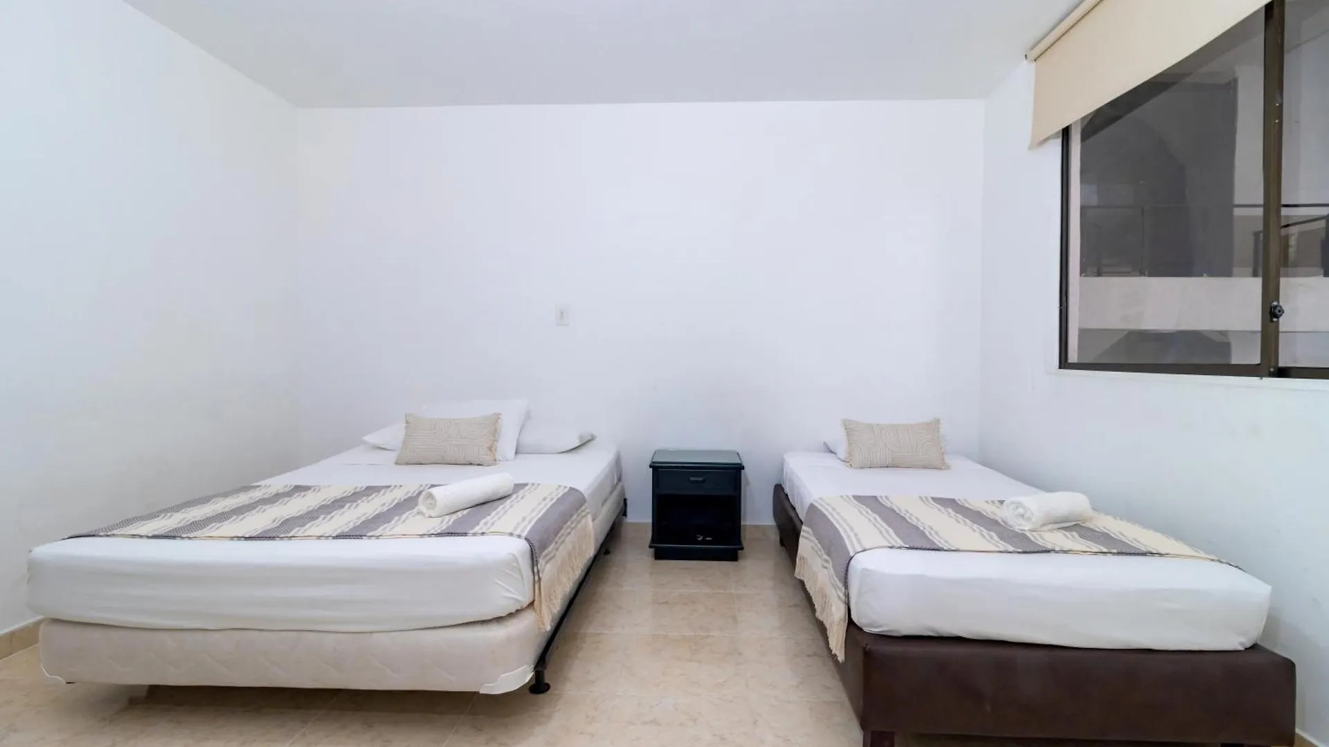 Hotel Axis Inn By Geh Suites Santa Marta