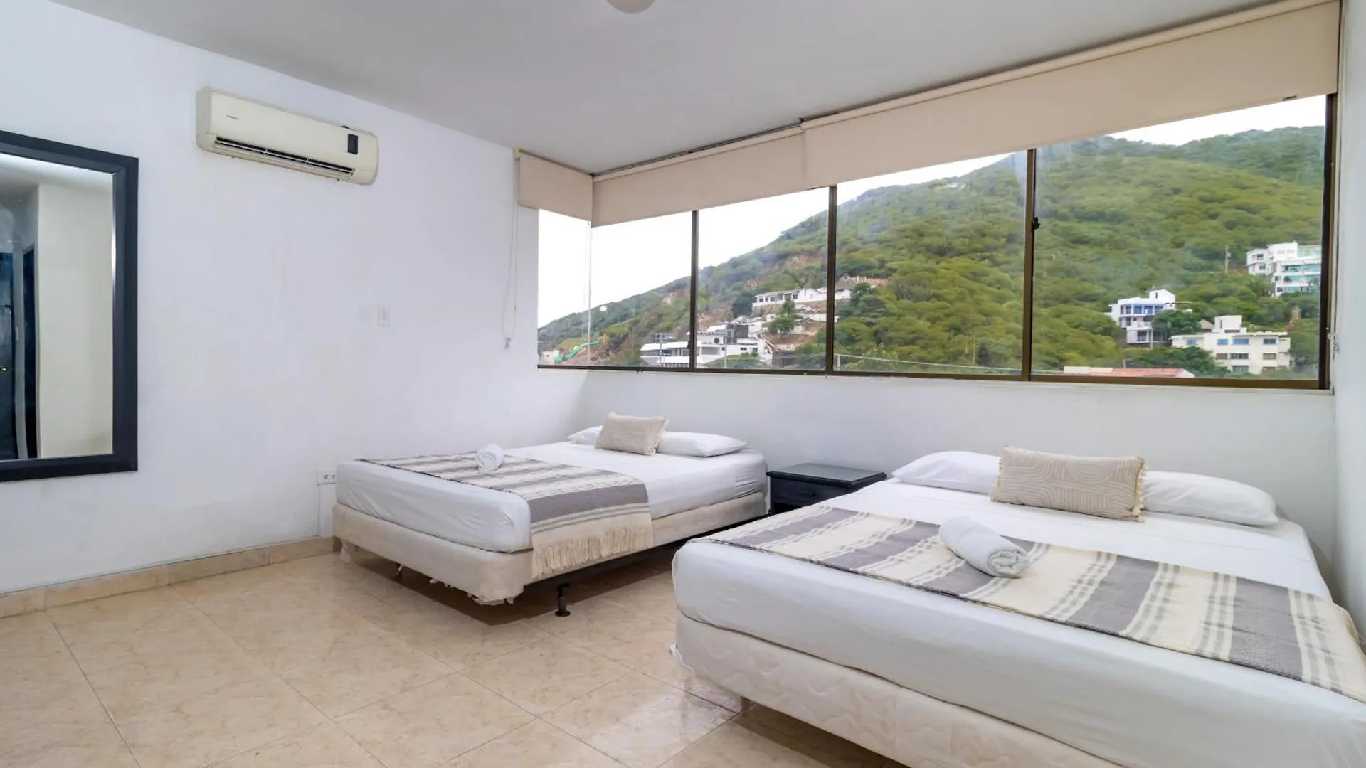 ***  Hotel Axis Inn By Geh Suites Santa Marta  Colômbia