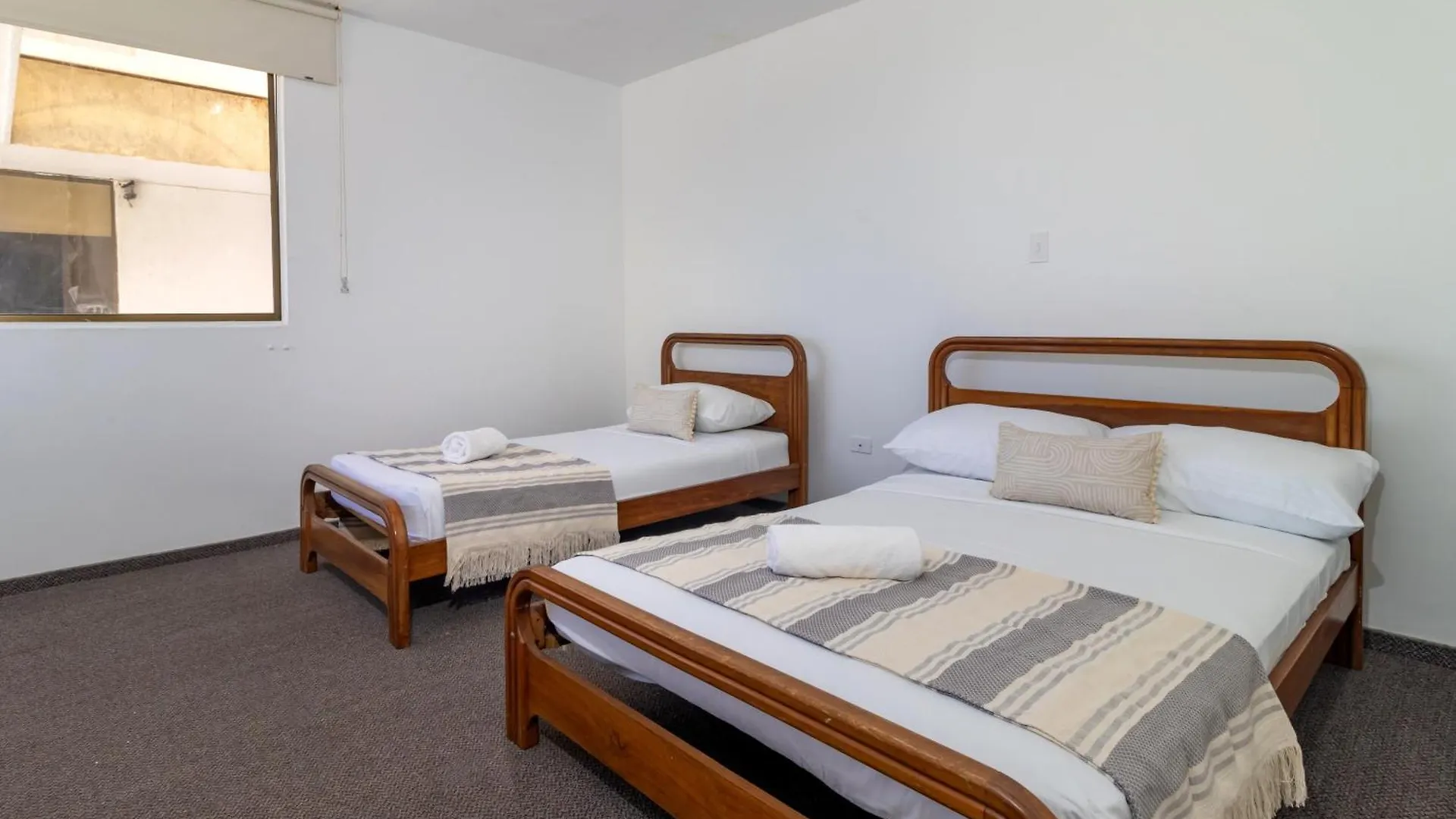 ***  Hotel Axis Inn By Geh Suites Santa Marta  Colômbia