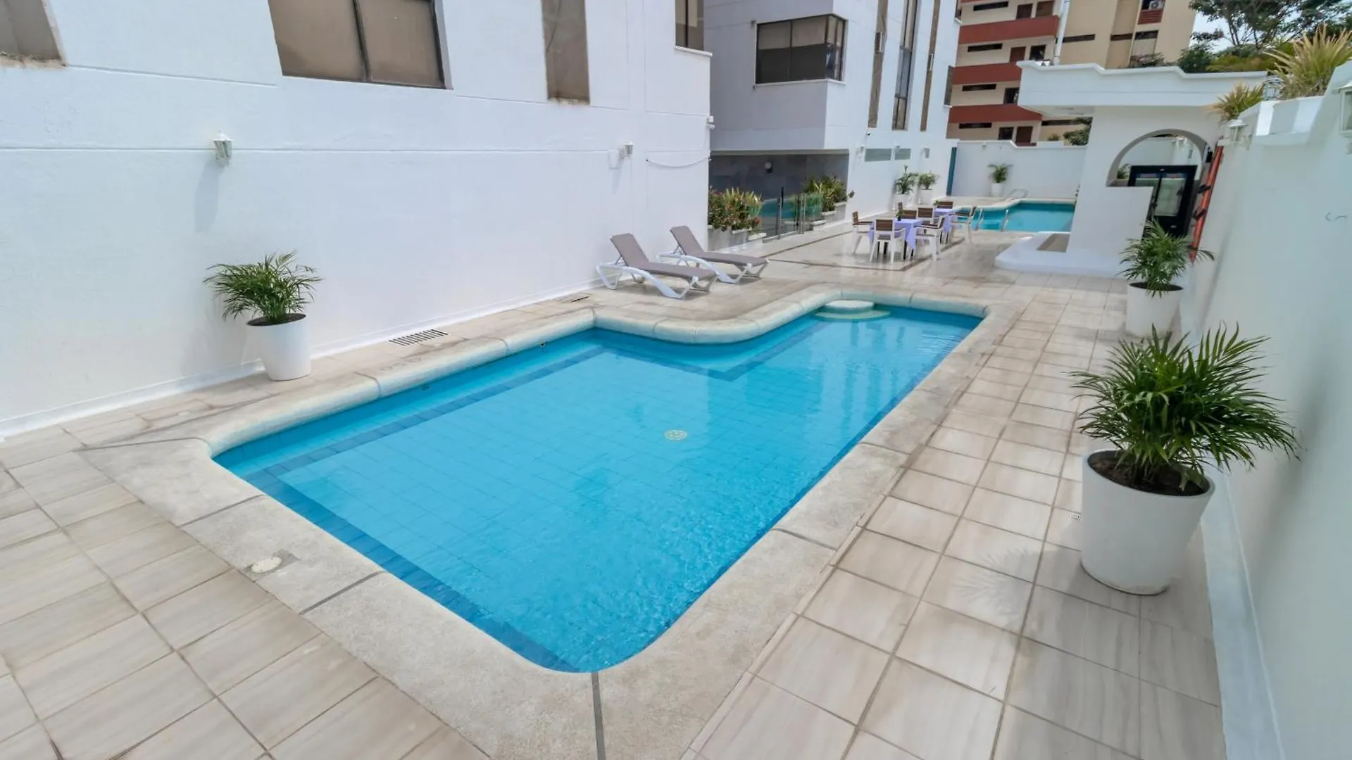 Hotel Axis Inn By Geh Suites Santa Marta