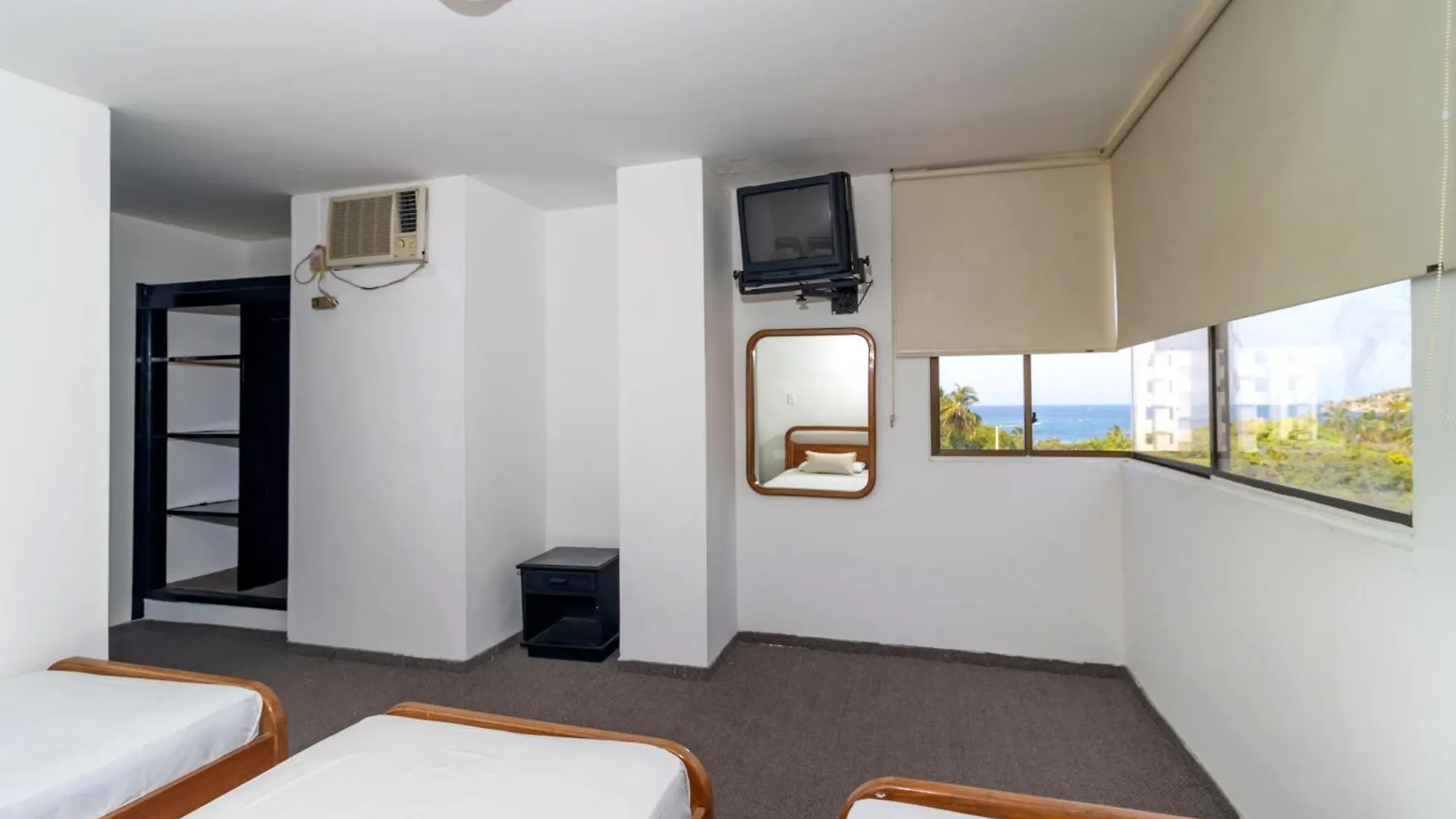 Hotel Axis Inn By Geh Suites Santa Marta  Santa Marta (Magdalena)