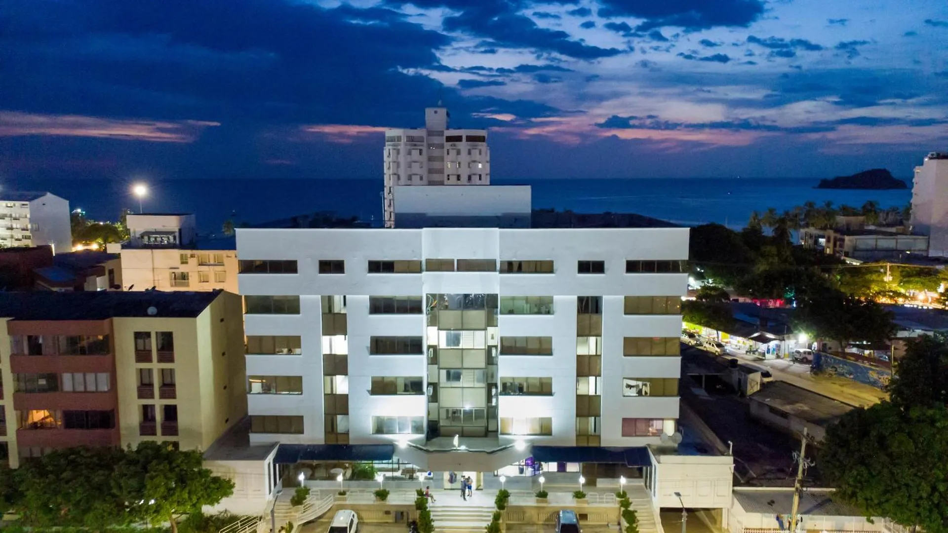 Hotel Axis Inn By Geh Suites Santa Marta   Santa Marta (Magdalena)