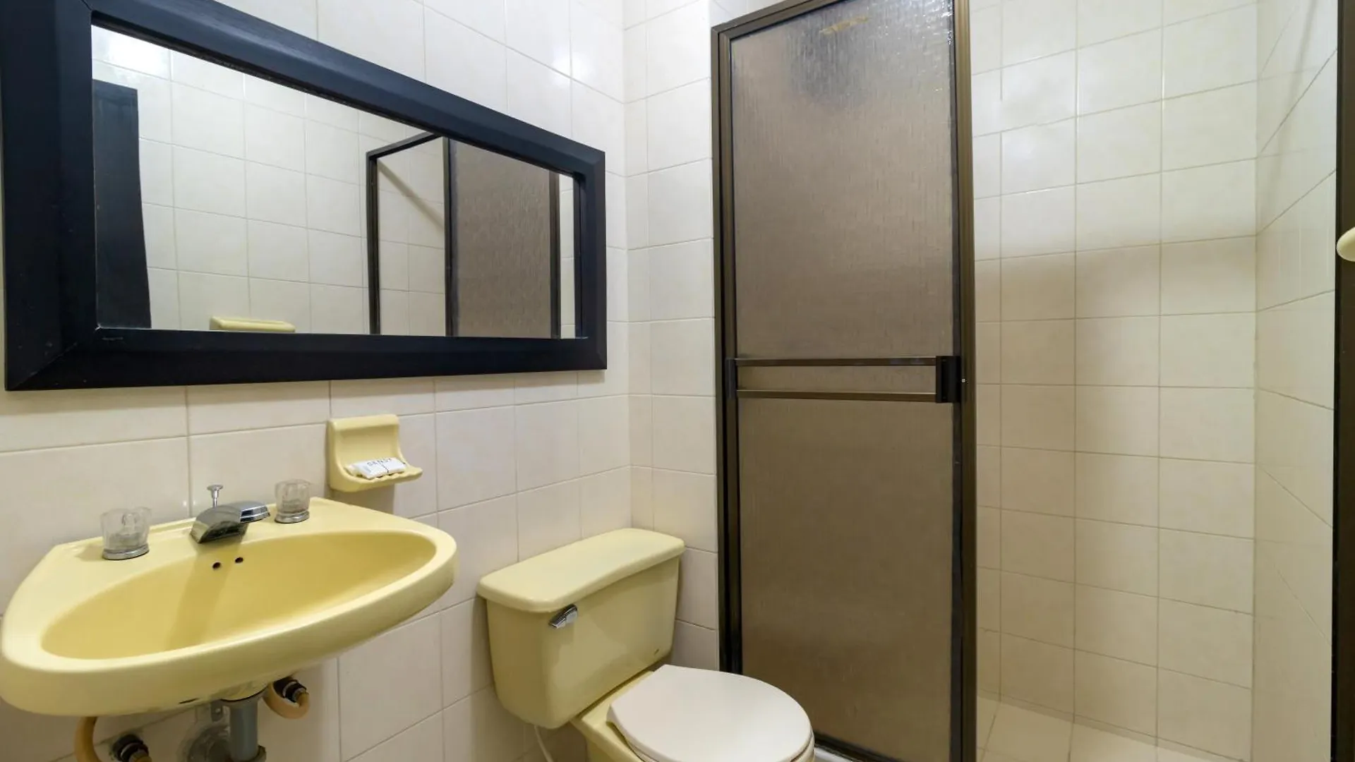 Hotel Axis Inn By Geh Suites Santa Marta   Santa Marta (Magdalena)