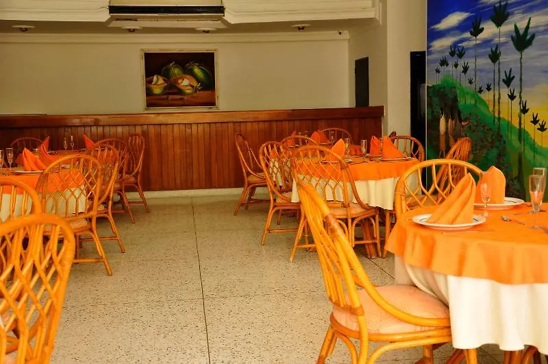 Hotel Axis Inn By Geh Suites Santa Marta  3*, Santa Marta (Magdalena) Colômbia